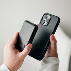 Everyday Charging Kit - iPhone 16 Pro Max - Carbon